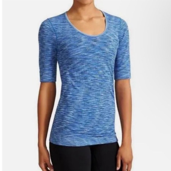 Athleta Tops - Athleta • Radiance Space Dye Blue White Fitted Top Size M